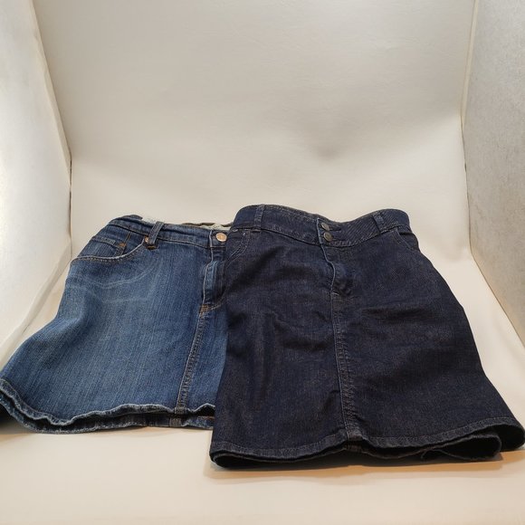 2 denim skirts from old navy size 16 price is for 2 skirts Two for the price of - Picture 1 of 11